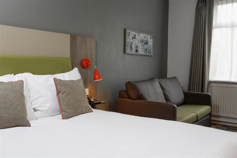 Hotel Epping Forest 3*