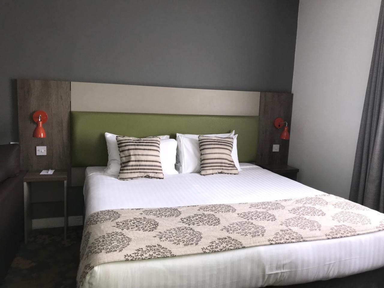 Epping Forest Hotel Woodford